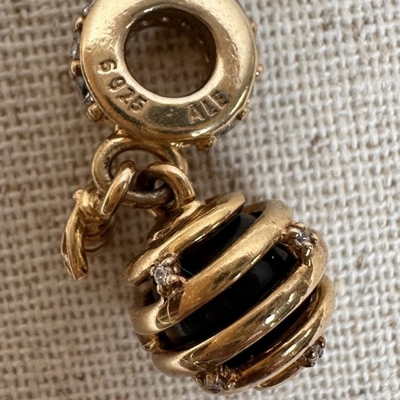 Pandora Shine Sweet as Honey Retired Charm - Picture 2 of 5